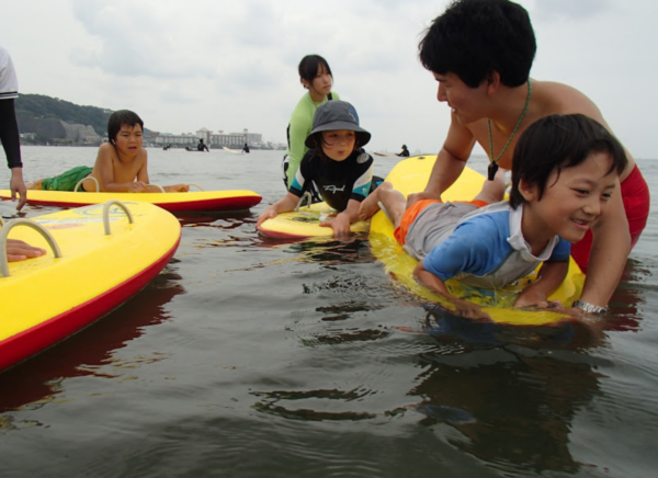 水遊びが大好きなお子さん向け！！夏本番を前に子どもに受けさせたい水辺の安全教育