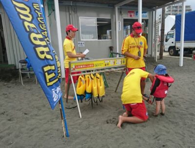 子どもたちを守れ！海水浴で知っておきたい海辺の生き物たちと安全対策について