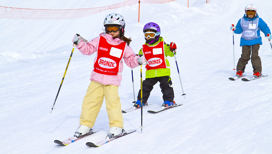 北海道エリア パウダースノーでファミリースキー 家族が喜ぶおススメのスキー場 greenfield グリーンフィールド アウトドア スポーツ