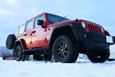 必携アイテム編♪今年は車でスキー＆スノボに行くなら必見！安全な雪道ドライブの為に♪