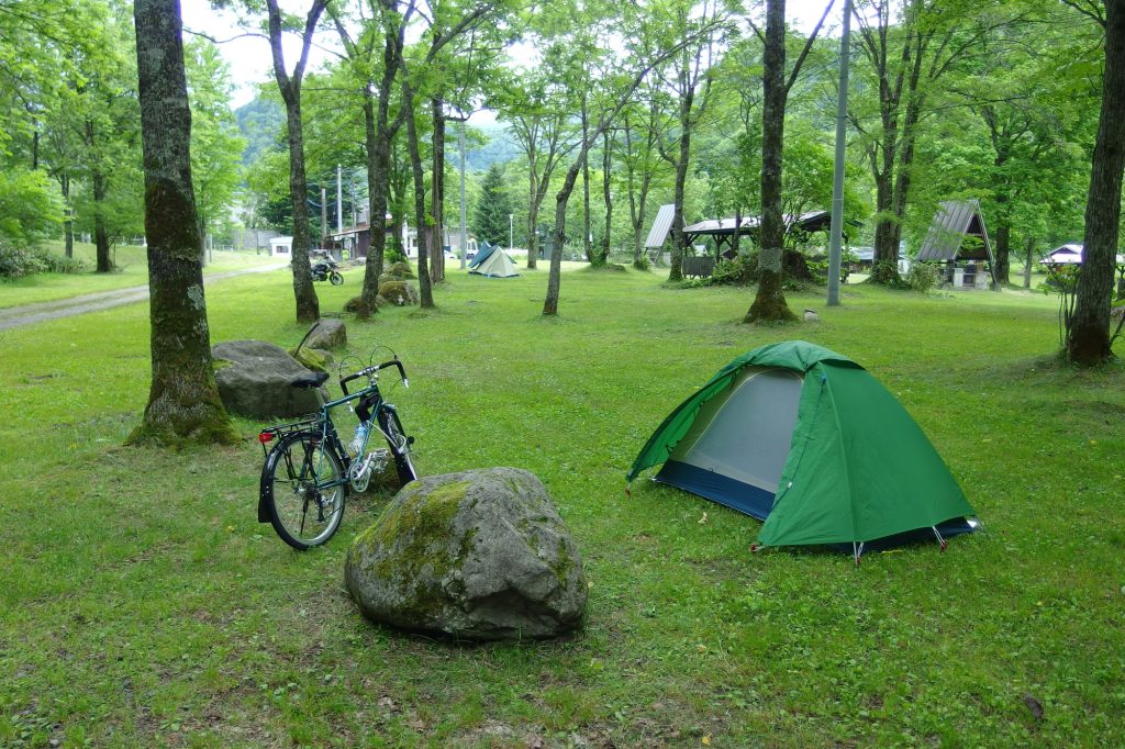 キャンプツーリング　テント