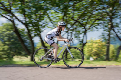 ロードバイクと併せて購入すべきものって何？4種類の必須アイテムとは