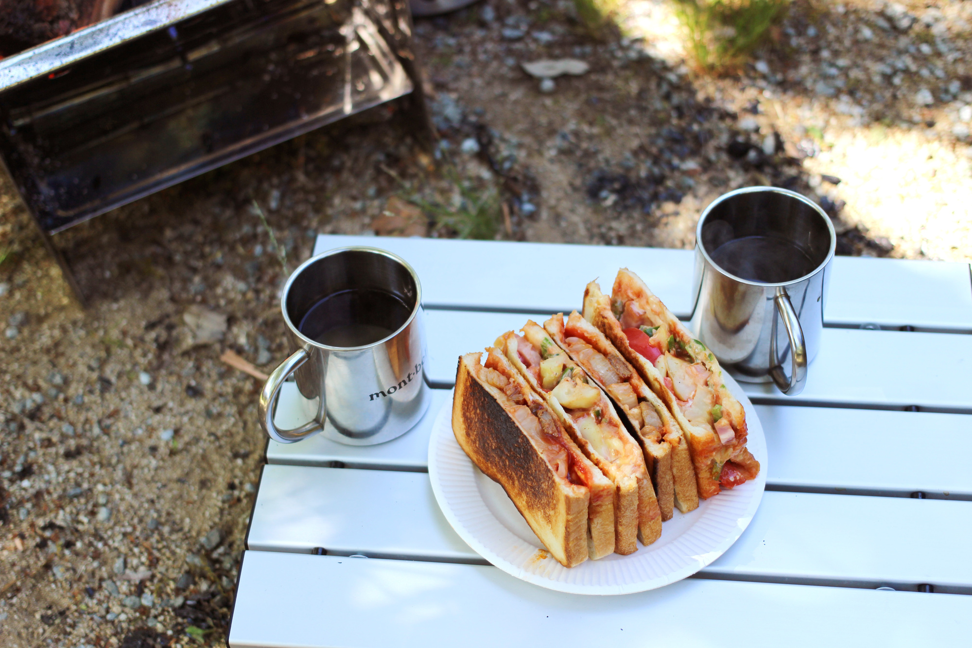 【簡単美味しいホットサンドレシピ】脱マンネリ！キャンプの朝ごはんの定番、ホットサンドの具材20選