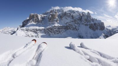 滑っているうちに国境越え？！日本とは違うイタリアのスキーの特徴とは？