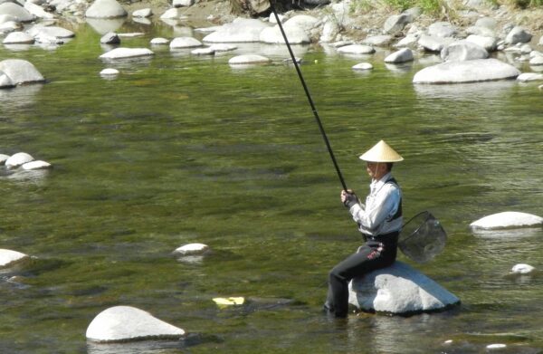 あの釣り道具は何？釣り経験者でもチェックしたい渓流釣り独特の道具を解説