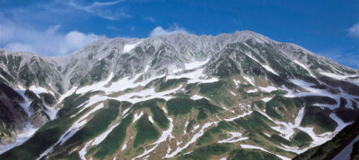 この夏は、究極の避暑地へ行こう！立山でトレッキング