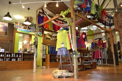 登山用品レンタル店「LaMont（ラモント）」が安全な富士登山に必要なヘルメットつきレンタルセット「パーフェクトセット+ヘルメット」を提供開始