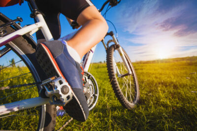 ロードバイクで街乗りならフラットペダルが最適！その理由をまるごと紹介します！