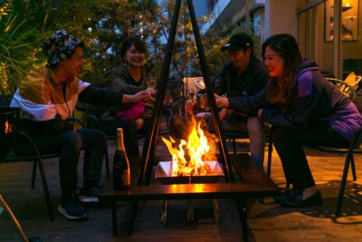 1日2組限定！秋の夜長は焚火を囲んでグラマラスなBBQを。博多駅から徒歩8分でグランピング気分を味わう「GARB LEAVES」