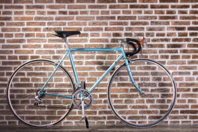 斬新さが人気のロードバイクメーカーチネリの特徴とおすすめジャージを紹介