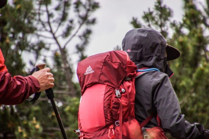 登山必須アイテムといえばレインウェア！持っていると便利なおすすめレインウエアをご紹介
