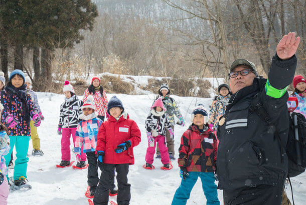 群馬県 赤谷の森 で雪遊びと自然観察 ひとり親家庭対象 自然を学ぼう 未来につながる環境教室 参加者募集 Greenfield グリーンフィールド アウトドア スポーツ