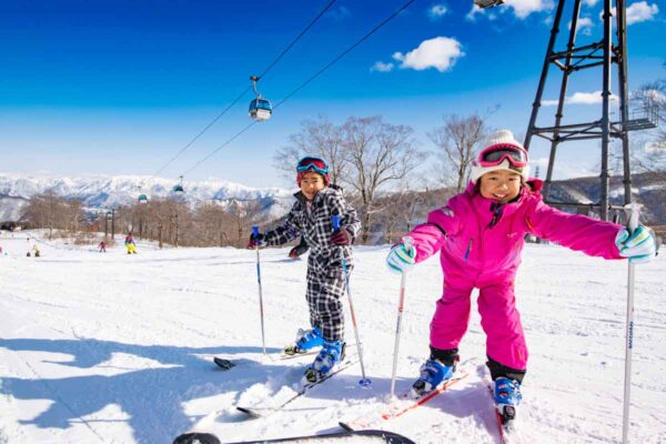 子どもの雪遊びに必要な持ち物＆雪デビューの注意点