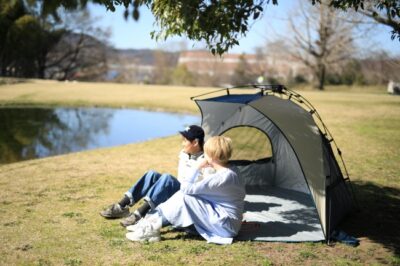 QUICKCAMP（クイックキャンプ）とBAYFLOW（ベイフロー）がコラボしたアウトドアアイテムが発売