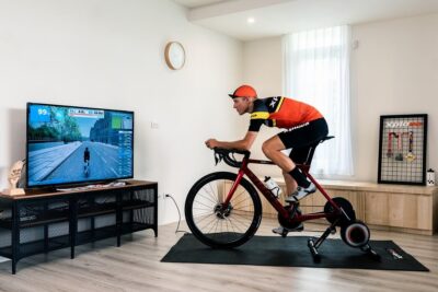おうち需要にマッチした自転車用スマートトレーナー「Xplova  NOZA S」販売