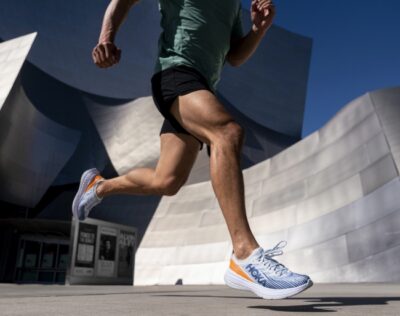 HOKA ONE ONEのカーボンプレート搭載シューズ新モデル「CARBON X SPE」が新登場