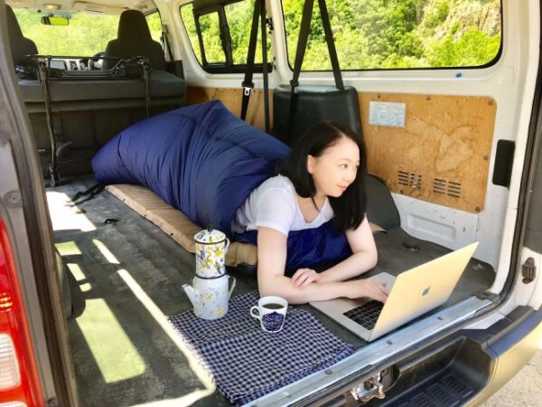 Youtuberらんたいむコラボ！真夏の車中泊・キャンプの強〜い味方、日本初の空調寝袋が登場！