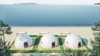 グランドーム滋賀高島がオープン【関西一の湖畔ビーチ、琵琶湖沿いの絶景グランピング】