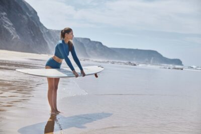 prAna、海の廃棄物から再生されたリサイクルナイロン繊維のECONYLを採用したスイムウェアを発売