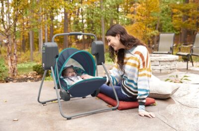 赤ちゃんとアウトドア・キャンプでリラックス「たためる！電動スウィング」