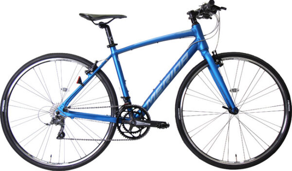 あさひとMERIDAがコラボしたフラットバーロードバイク「CROSSWAY150あさひ限定モデル」