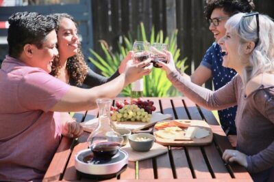 お酒を美味しく熟成するデキャンタ「WAKE UP WINE PRO」はキャンプやBBQで大活躍！わずか数分でプロの味を再現！