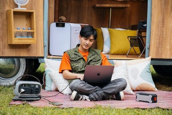 AUKEY（オーキー）のポータブル電源「PowerStudio」はアウトドアからから緊急時まで！