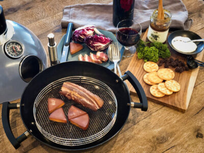 「どこでもオーブン」でキャンプ料理に革命を！外に連れ出せる電源不要オーブン！