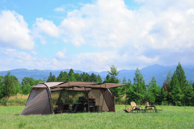 QUICKCAMP初の大型テントARMADILLO（アルマジロ）は2ルームシェルター