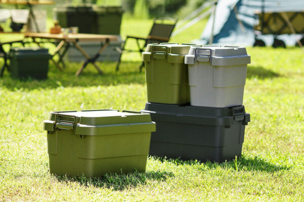 キャンプ収納の定番「トランクカーゴ」から外使いの機能性が向上したスタッキングタイプ登場