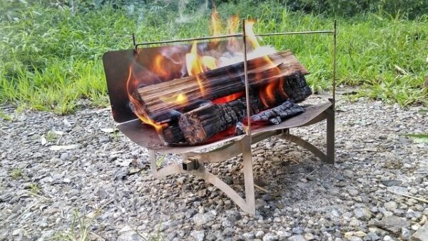 キャンプ初心者でも使いやすい焚き火台「tawamure 1号」は3ステップで簡単組み立て！