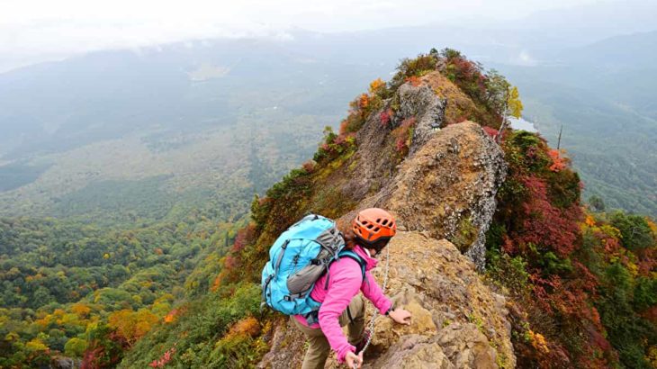 登山用ヘルメットのおすすめは？選びかたのポイントは安全性と快適性