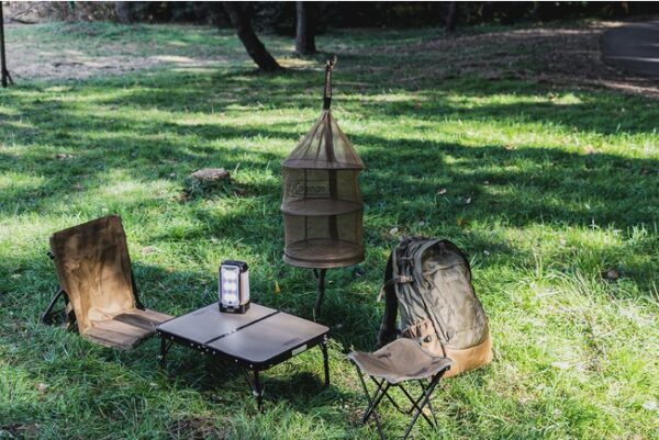 Coleman × URBAN RESEARCHから新作アイテムにチェアー、ランタン、ミニテーブルなど