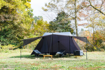 シェルターテント「BLACK SUMMIT GG8」はアウトドアギミックが詰まったテント