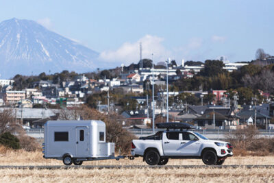 移動する空間「Mobile Space 箱部屋 (ハコベヤ) 」は車幅1.9ｍ実用サイズで牽引しやすいジュラルミンボディ