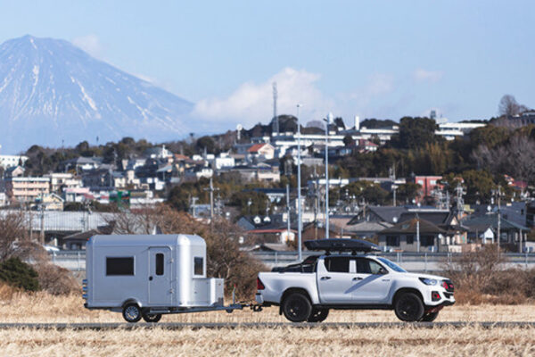 移動する空間「Mobile Space 箱部屋 (ハコベヤ) 」は車幅1.9ｍ実用サイズで牽引しやすいジュラルミンボディ