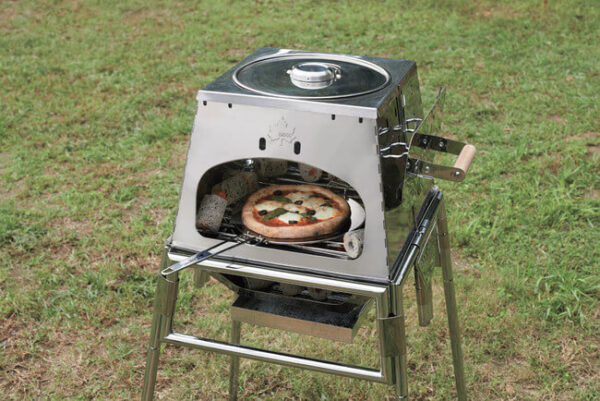 LOGOSの「KAMADO EMiwa」シリーズは鍋料理とオーブン料理が一度に作れる人気万能グリル！