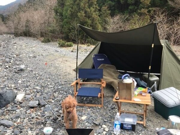 難燃素材を使って生産終了した米軍パップテントを再現