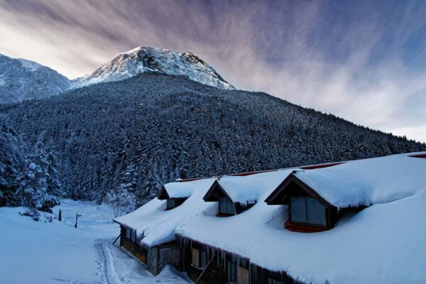 【2024年版】山小屋泊が初めての登山者におすすめの山小屋を紹介