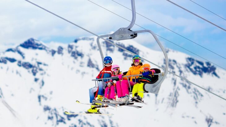 【2022年版 北海道・東北エリア】家族でスキー・スノーボード！子どものリフト券がお得なスキー場