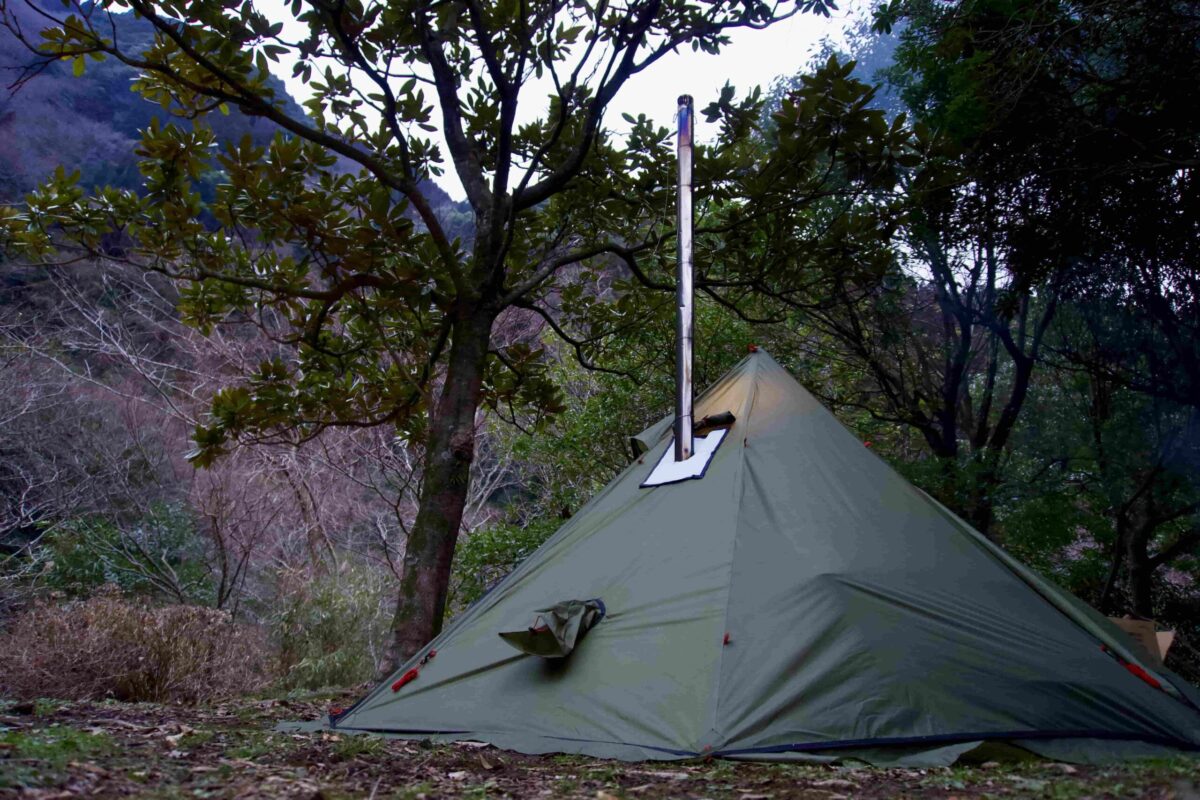 雨キャンプ テント 設営方法