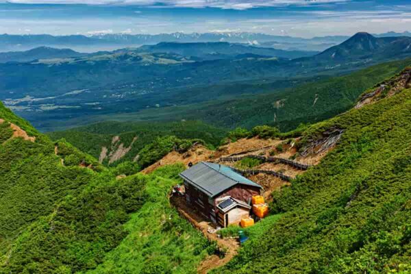 【2024年版】山小屋泊におすすめのシュラフをご紹介