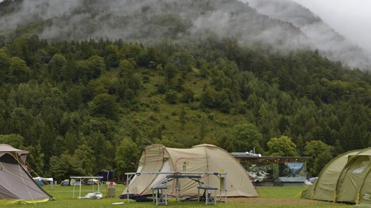 雨キャンプのテント設営方法の正しい手順と4つの注意点
