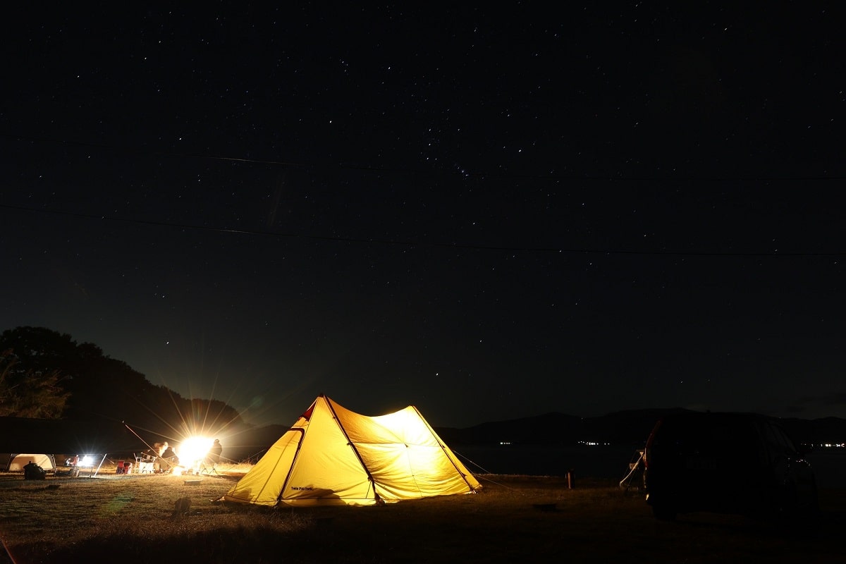 夜のキャンプ マナー