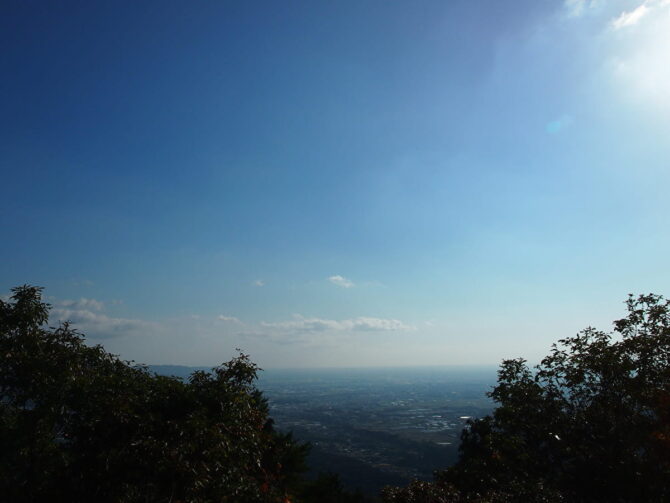 本宮山の登山は三河湾や南アルプスが一望でき、初心者にもおすすめ