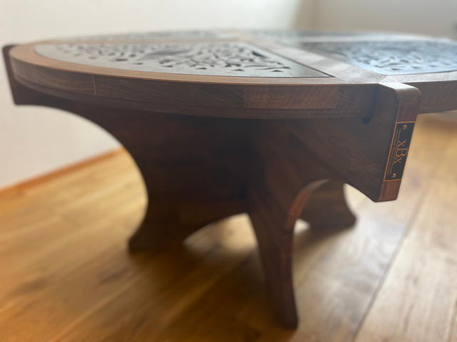 Xross Wood Table