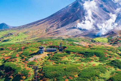 大雪山の紅葉情報や日帰り登山コースと観光スポット