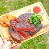 Weber×BE-PAL『バンブー“極旨肉”カッティングボード』がBE-PAL最新号の