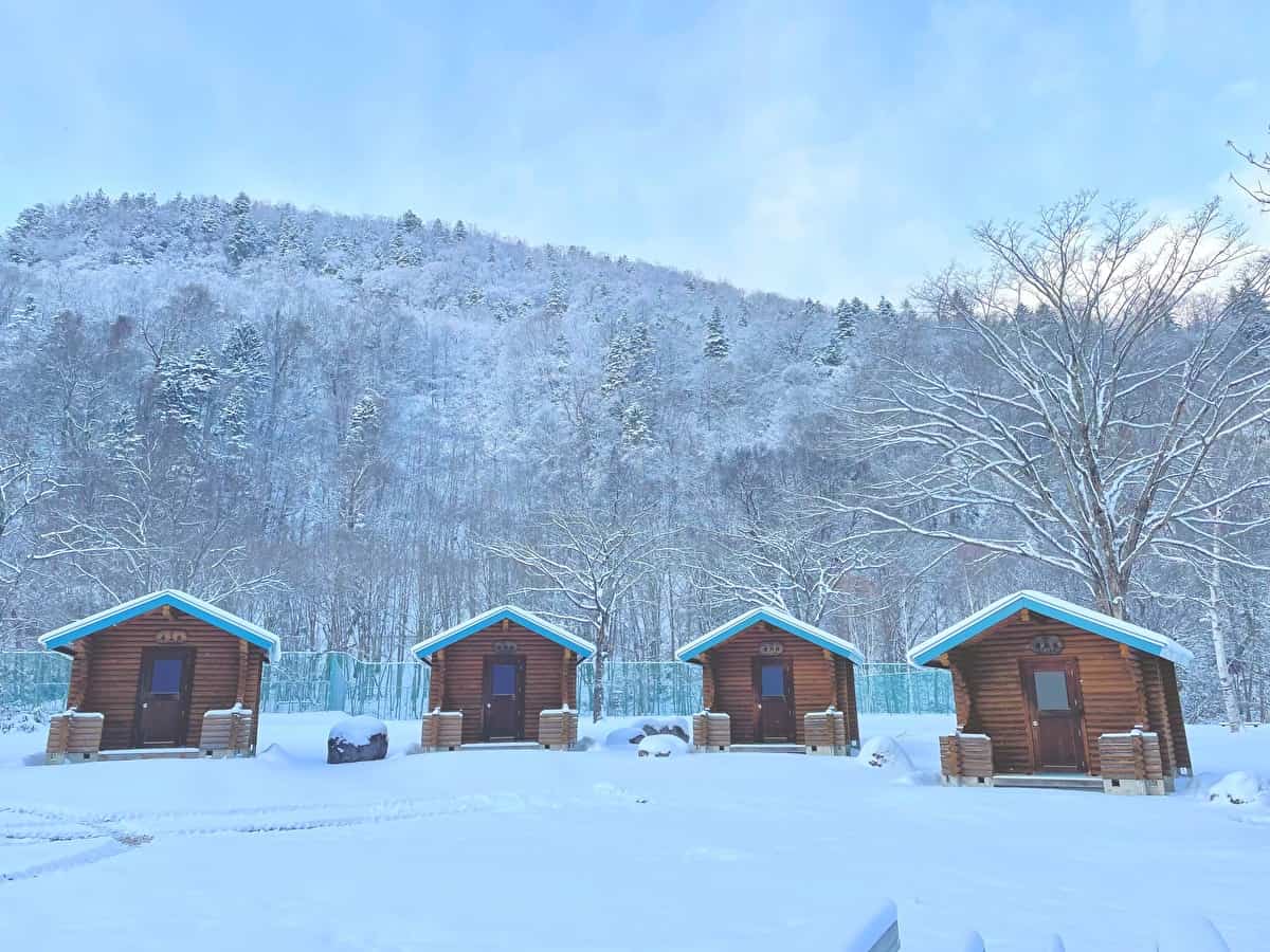 北海道　雪中キャンプ場