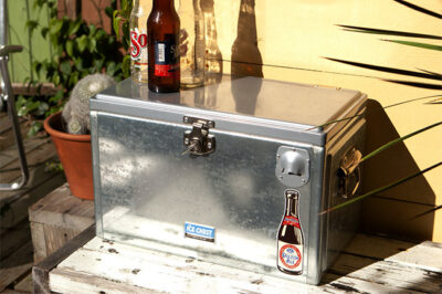 DULTON、2023年限定モデル「ICE CHEST 20L GALVANIZED」をリリース